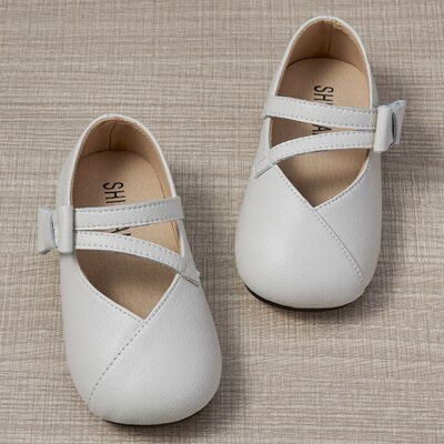 Spring Autumn Kids Leather Shoes Solid Color Cut-outs Baby Girl Toddler Flats Infant Girls Sneakers Soft Fashion Bow Dress Shoes