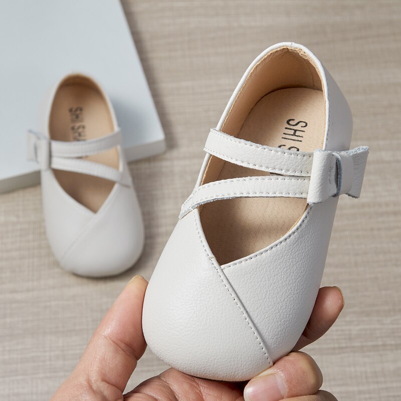 Spring Autumn Kids Leather Shoes Solid Color Cut-outs Baby Girl Toddler Flats Infant Girls Sneakers Soft Fashion Bow Dress Shoes